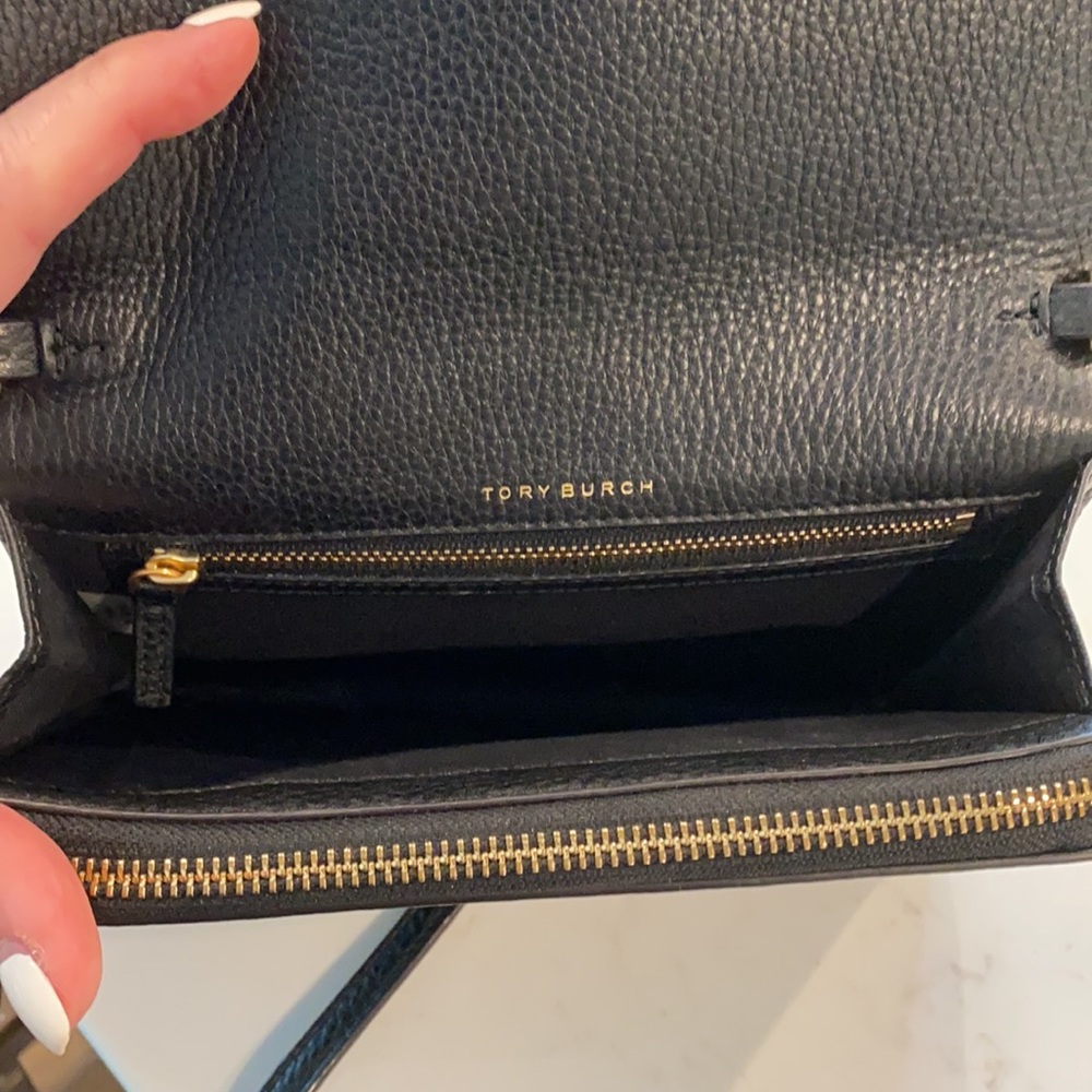 Tory Burch Black Leather Crossbody Bag - Picture 3 of 4